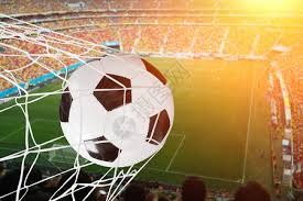 扑克里风险如何评估（扑克中的风险该如何评估）